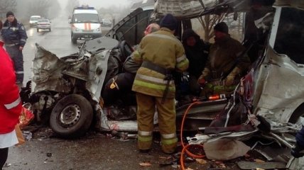 ДТП в Днепропетровской области: микроавтобус столкнулся с грузовиком