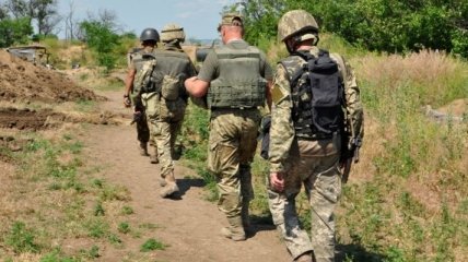 В зоне ООС ранен украинский военный 