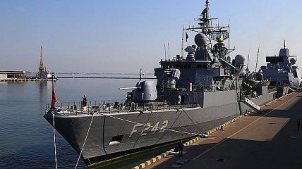 Стало известно, зачем сразу 6 кораблей НАТО вошли в Одессу (Фото)