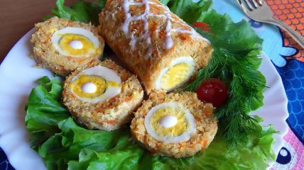 Праздничный рулет из фарша: сочное блюдо для новогоднего стола (видео)