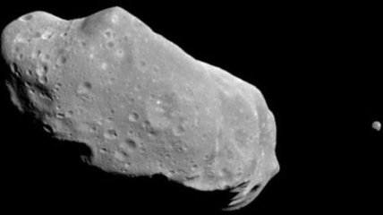 Ученые исследуют удивительный астероид