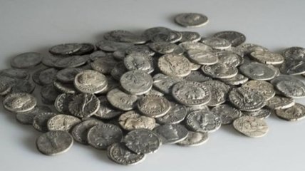 Клад с серебряными римскими монетами нашли в Швейцарии