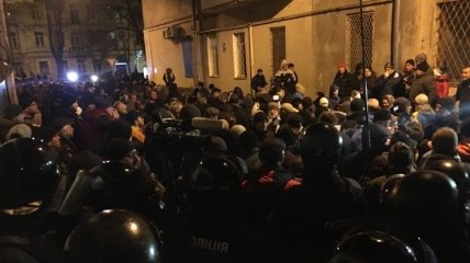 Сторонники задержанного Саакашвили митинговали под СБУ