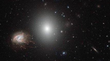 "Хаббл" сделал детальный снимок скопления галактик 