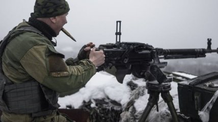 АТО: Боевики продолжают использовать тяжелое вооружение 