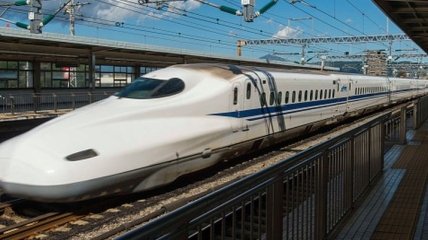В Японии мужчина напал на пассажиров поезда: есть погибший и раненые