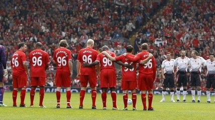 Легенды "Ливерпуля" сыграли матч в честь "Хиллсборо 96"