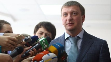 Петренко рассказал о принятии антикоррупционных законов