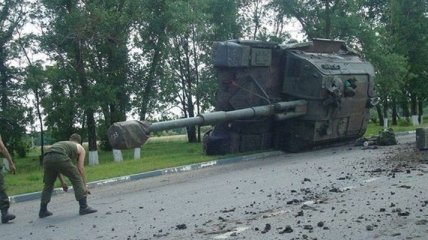 В Белгородской области перевернулся танк 