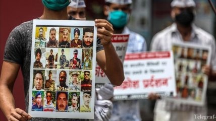 Смертельная битва в Гималаях: Индия и Китай снова "обменялись любезностями"