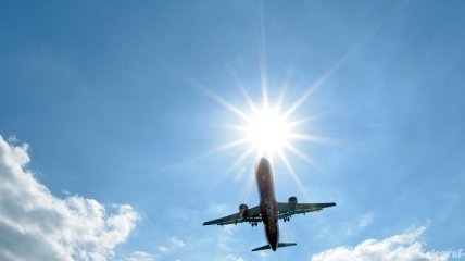 В Волгограде пассажирский авиалайнер совершил экстренную посадку