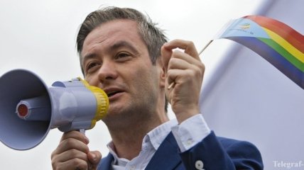 Первый открытый гей среди политиков Польши создал оппозиционную партию "Весна"