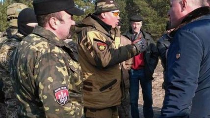 Блокировщикам жители не дали перекрыть железную дорогу возле границы с РФ