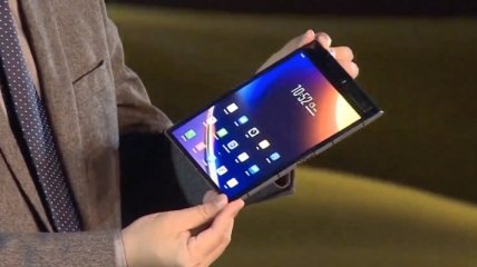 В рядах складных смартфонов пополнение: китайцы Royole презентовали Flexpai 2