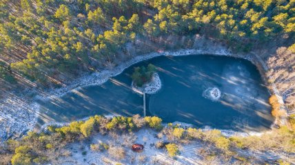 Незвичне озеро-кит, фото Олександр Оліщук,. Джерело: сторінка Житомирської ОДА у Facebook. Фото Житомирська ОДА