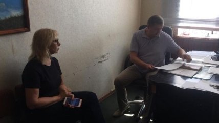 Денисова сообщила, что у освобожденного из колонии в РФ Костенко сломана рука