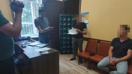 В здании СБУ в Одессе следователи ГБР проводят обыски
