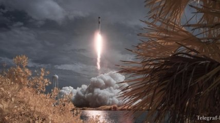 Первых уже определили: SpaceX намерена запускать туристов в космос раз в полгода