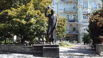 Пам'ятник Шолом-Алейхему у Києві