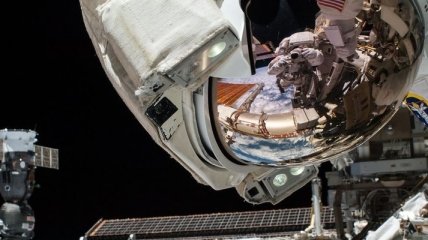 NASA разрабатывает "умные" очки для астронавтов