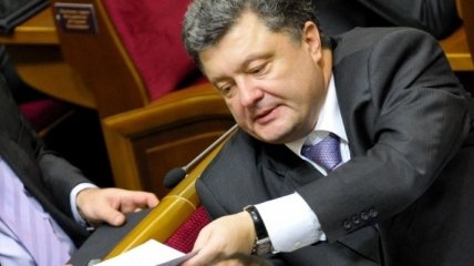 Почему Порошенко не было на акции "Вставай, Украина!"