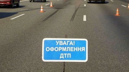 Автомобиль сбил женщину на пешеходном переходе в Черновцах