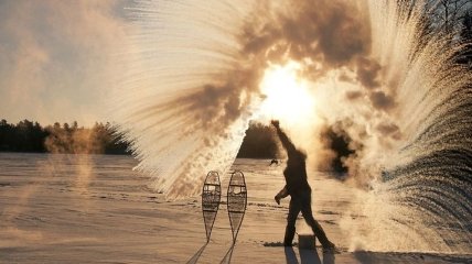 Ученые объяснили, почему горячая вода замерзает быстрее холодной 