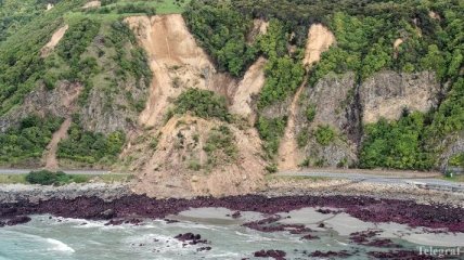 В Новой Зеландии в результате землетрясения прорвало дамбу (Видео)