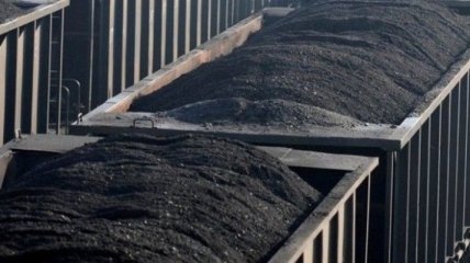 Во Львовской области не пропускают вагоны с углем из РФ