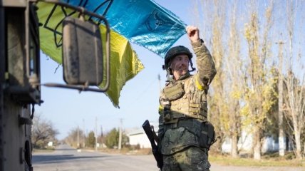 Украинский флаг, который поднят над Снегиревкой, скоро вернется и в другие временно оккупированные населенные пункты