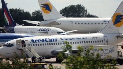 Пассажиры рейса Тбилиси–Киев более 8 часов не могут вылететь 