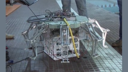 Cyro - уникальный подводный робот-медуза (Видео)