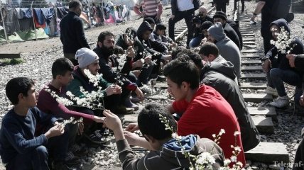 На границе Греции и Македонии "застряли" 7 тисячь мигрантов 