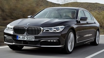 BMW презентовал "Семерку" с 394-сильным дизелем