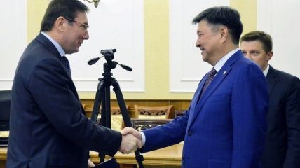 Генпрокуроры Украины и Казахстана обсудили повышение сотрудничества 