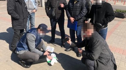 Получил $100 тысяч взятки: в Киеве задержали "советника главы ОПУ"