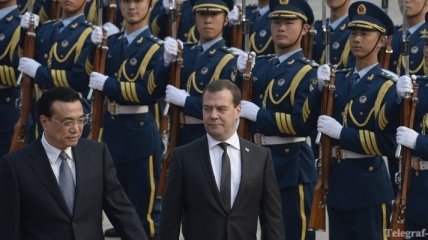 Начался официальный визит Медведева в Китай