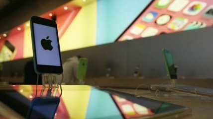 Apple впервые в истории начнет продавать iPhone в Иране  