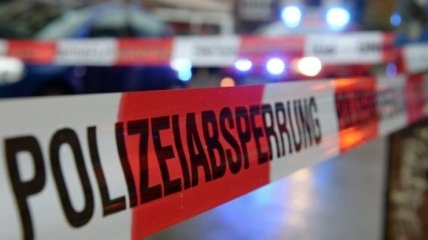 В Германии вооруженный мужчина забаррикадировался в ресторане
