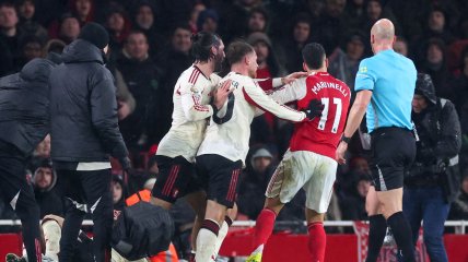 Габриэл Мартинелли спровоцировал стычку в матче против "Ливерпуля"