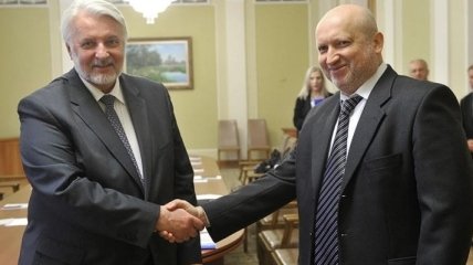 Турчинов и глава МИД Польши Ващиковски обсудили ситуацию в Украине
