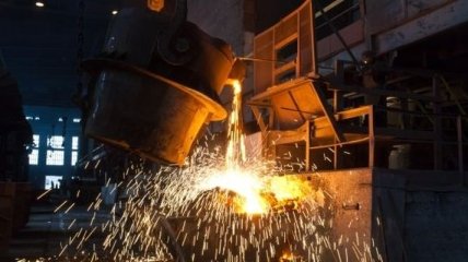 Украинские металлурги сократили выплавку стали на четверть