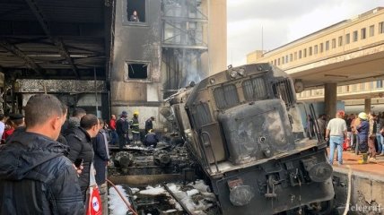 Названа причина крушения поезда в Каире, которая унесла жизни 25 человек