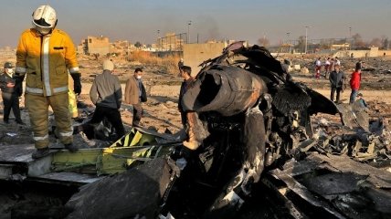 Иран согласился отправить в Украину черные ящики со сбитого самолета "МАУ"