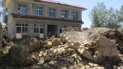 Землетрясения в Китае: погибло 56 человек, 412 получили ранения