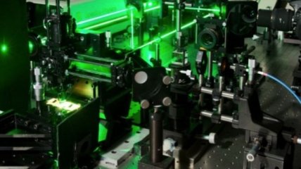 Ученые заставили квантовые точки ярче светить  