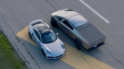 Tesla Cybertruck и Porsche 911 Turbo S