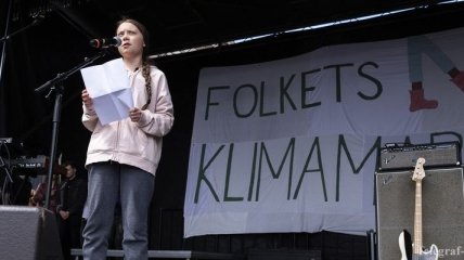 Эко-активистка Тунберг пожертвует годом школы ради борьбы с климатическим кризисом