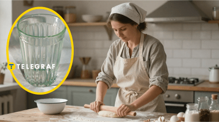 Жінка розкочує тісто, гранована склянка