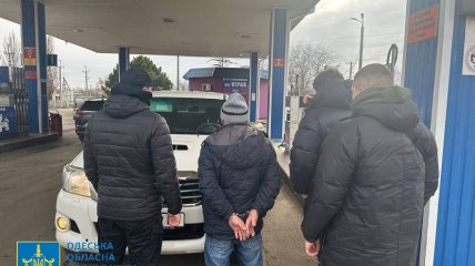 Заказал соседа за 10 тысяч: на Одесчине полиция провела "голивудскую" операцию по спасению (видео)
